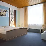 Neun 3/4 Pensionat Celle