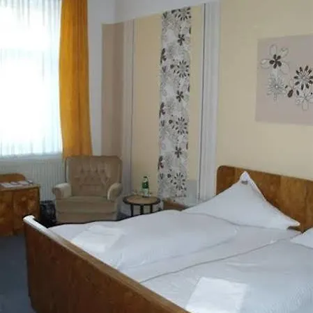 Neun 3/4 Guest house 2*