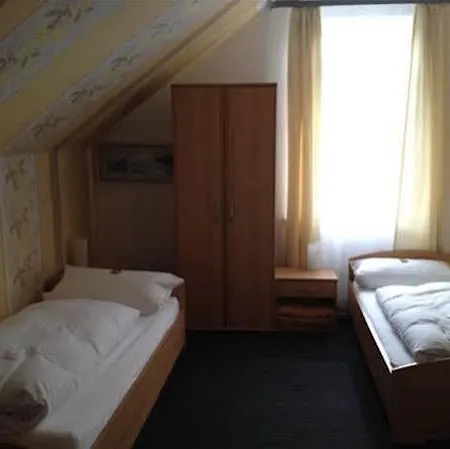 Neun 3/4 Celle